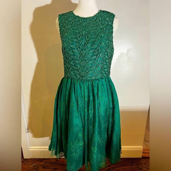 ML Monique Lhuillier Ivy Green Lace Mini Formal Event Dress Sleeveless - Picture 2 of 7